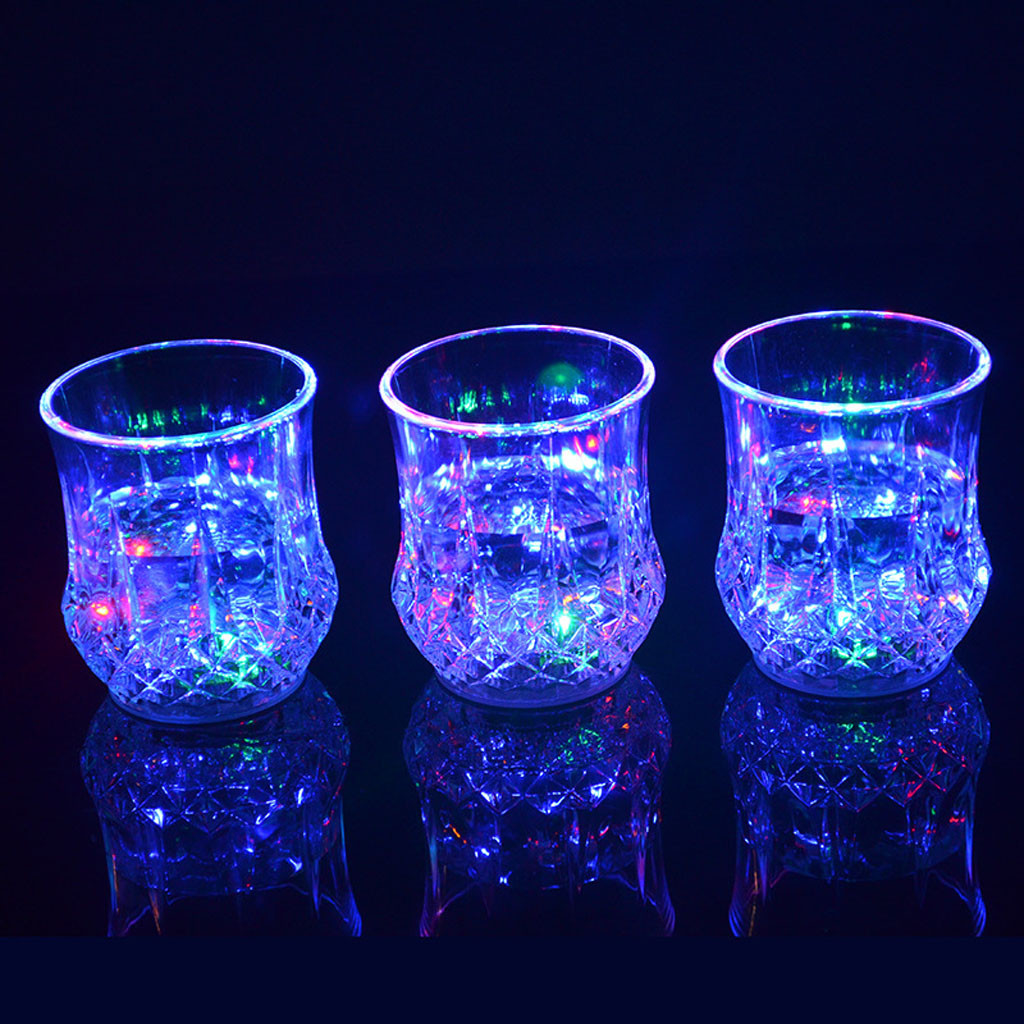Bicchiere Luminoso a LED Color - Wine In Beer Glass recensione e prezzo